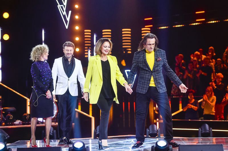 Na planie programu "The Voice Senior", Izabela Trojanowska, Witold Paszt, Alicja Majewska, Andrzej Piaseczny 