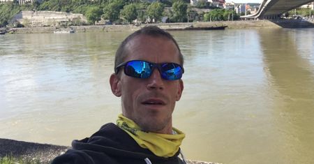 Chce przejechać Europę dookoła. "Ile wykręcę, tyle pomogę"