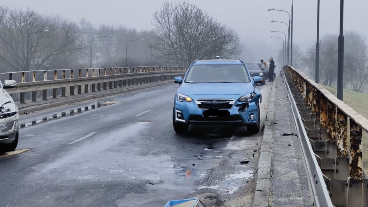 Karambol na wiadukcie ul. Mełgiewskiej w Lublinie