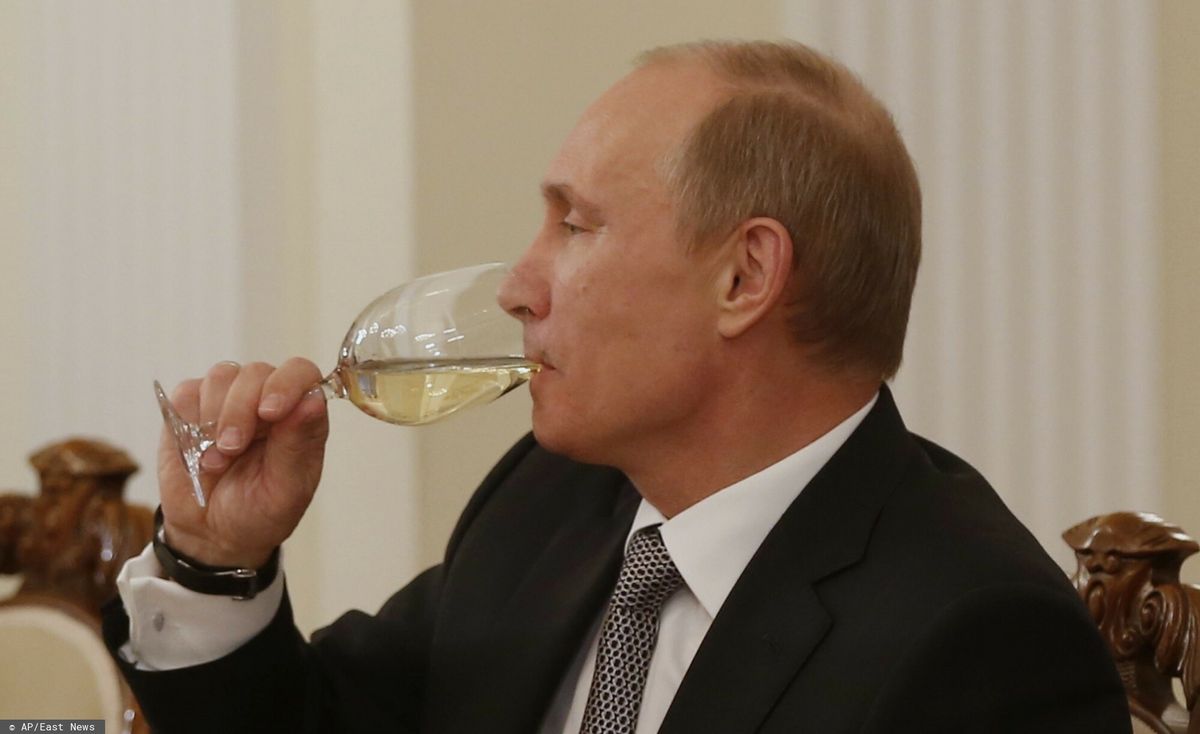 Na Kremlu piją na potęgę. "Dwie butelki na osobę"