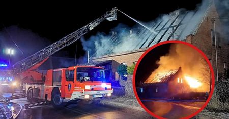 Nocny pożar w Brzostowie. Mieszkańcy cali, straty są ogromne
