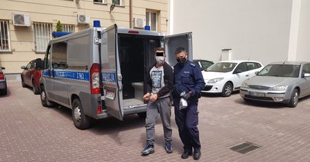 Warszawa. Złodziej chciał poznać smak złota, teraz pozna smak kary
