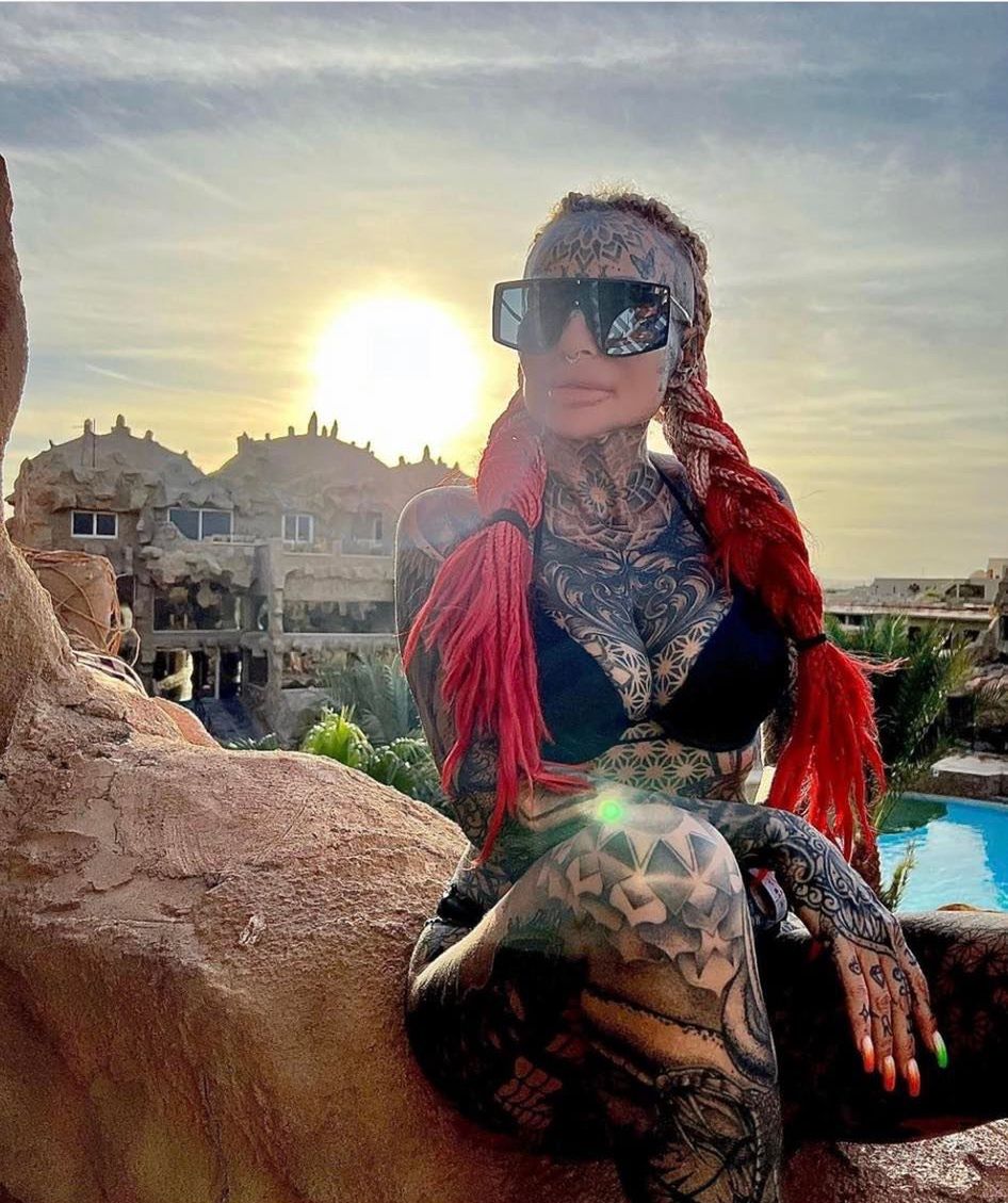 Adrianna z "Królowych życia" rymuje o życiu po 50-tce