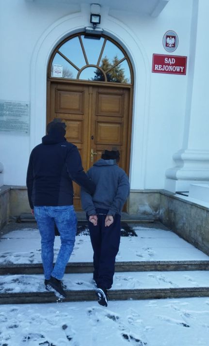 Syn zabił ojca w trakcie awantury. Zabójstwo w Gminie Rościszewo. Jest akt oskarżenia!