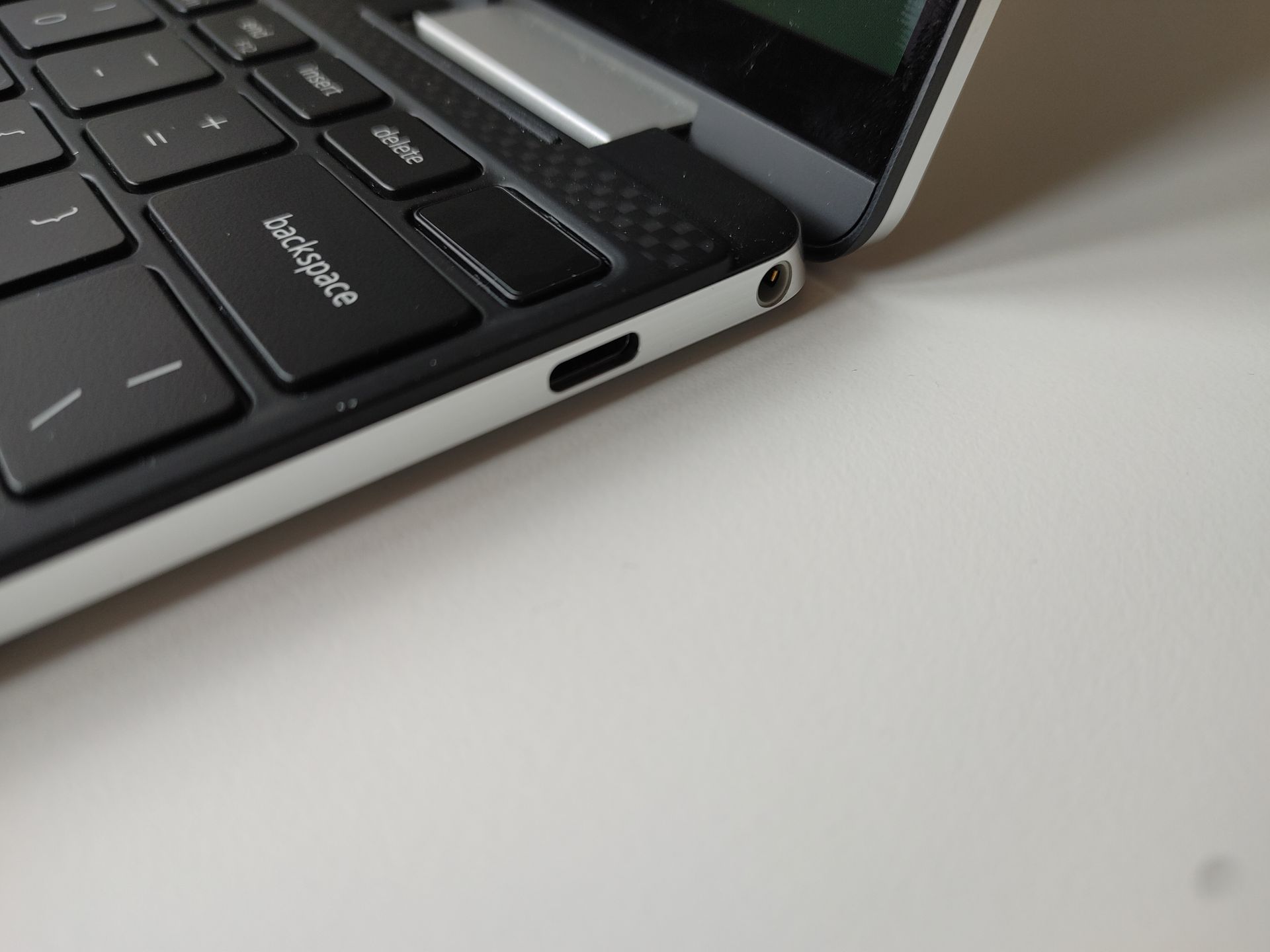 Laptop Dell XPS 2w1. Praca i rozrywka w wersji premium. Recenzja 2