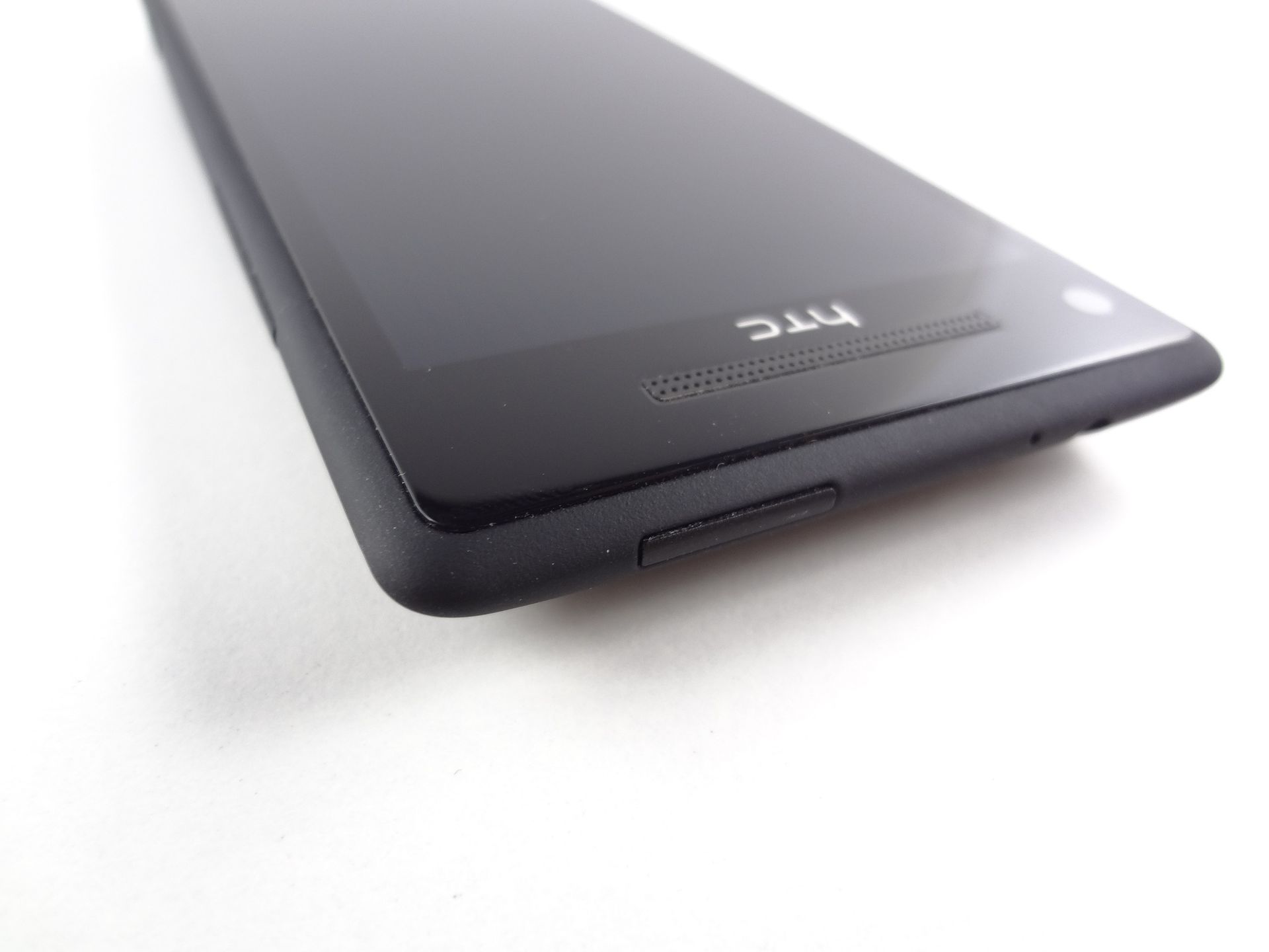 Windows Phone 8X by HTC - styl i elegancja w pełnej krasie [test] 3