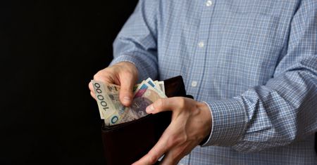 W tej branży można zarobić nawet 15 tys. zł. Brakuje rąk do pracy