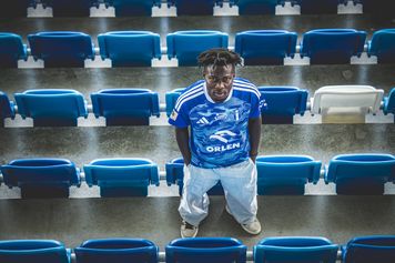 Samuel Akere wypożyczony do Wisły Płock. Pomocnik Widzewa Łódź zmienia klub