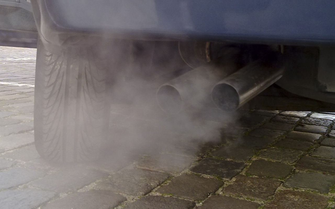 Car exhaust's lethal blow to the brain: New studies reveal shocking impact on cognitive function