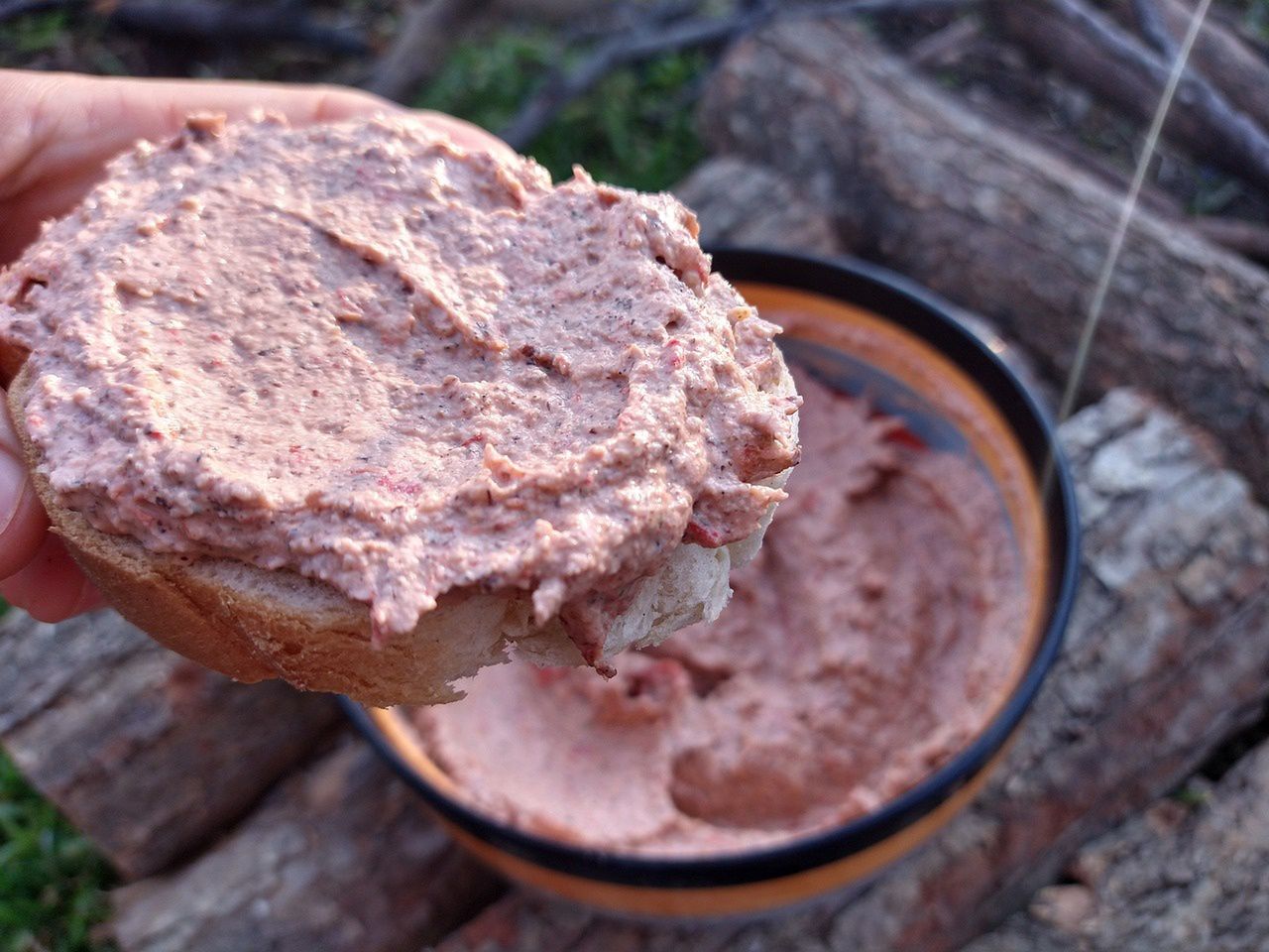 Winning school lunches: Making chicken paste from leftovers