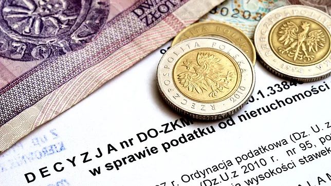 Wniosek o odroczenie terminu zapłaty podatku należy złożyć przed upływem tego terminu. Jeśli zrobi się to później, powstanie zaległość podatkowa i wtedy trzeba też będzie zapłacić odsetki za spóźnienie terminu.