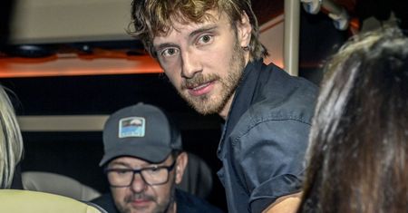 O romansie mało kto wiedział. Interweniował Karolak