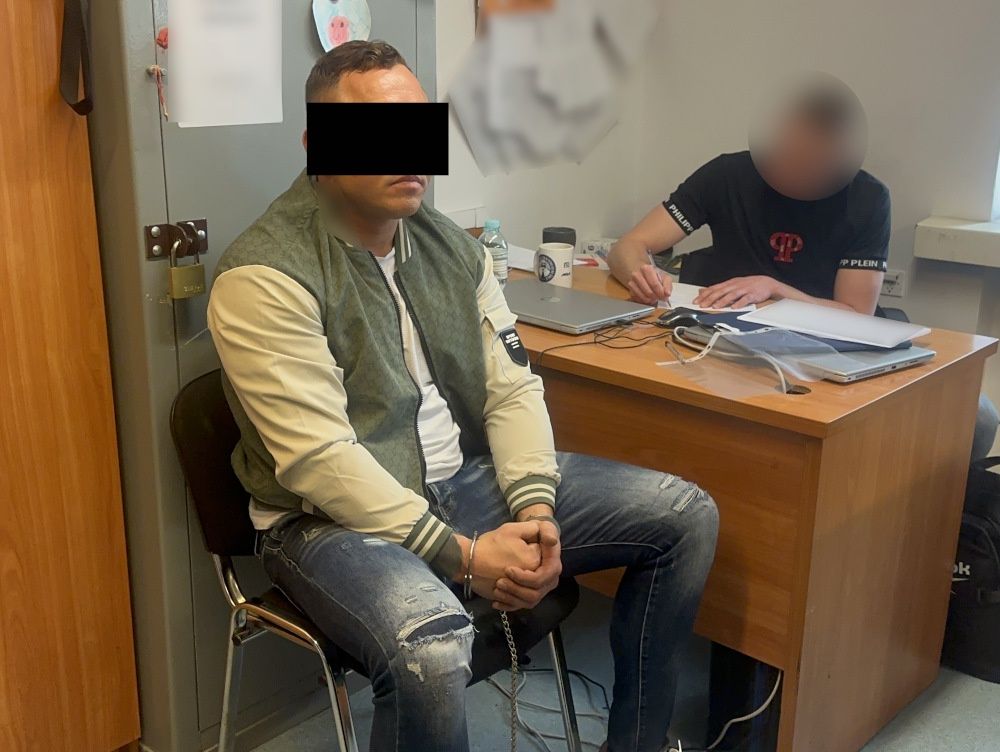 Rozbili gang samochodowy. Kolejnych 5 osób w areszcie – łącznie już 21 podejrzanych