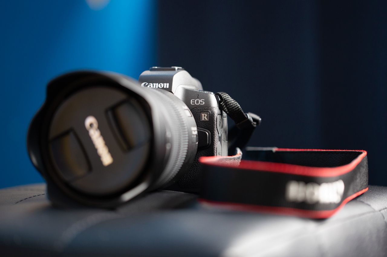 Canon EOS R - aparat, który możesz spersonalizować