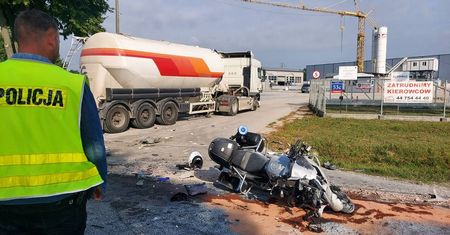 Koszmarny wypadek policjanta. Był na służbie. Teraz pilnie potrzebuje krwi