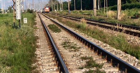Przechodził z rowerem przez tory w niedozwolonym miejscu. Starszy mężczyzna zginął na miejscu
