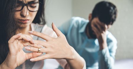 Rzuciły mężów po kilkunastu latach. "Usłyszałam, że mi się w głowie poprzewracało"
