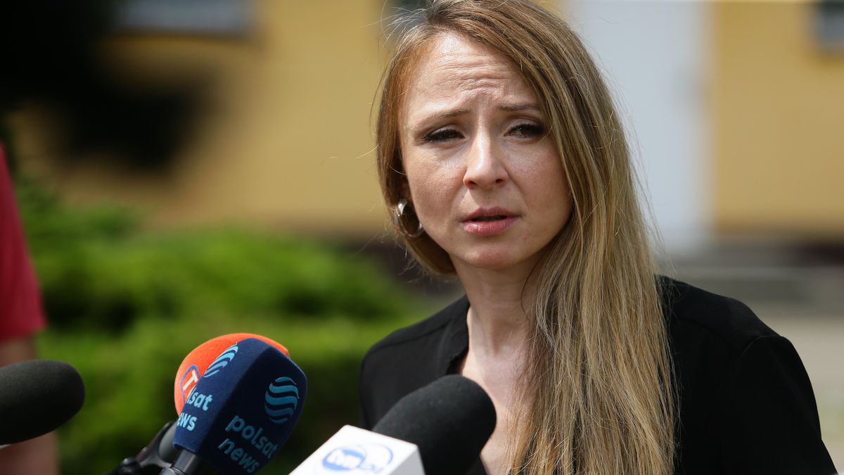 Agnieszka Dziemianowicz-B�k
Jarek Praszkiewicz
Dziemianowicz B�k, konferencja, konferencja prasowa, polityk, polityka, samorz�dowiec, wizyta krajowa, w�adza lokalna