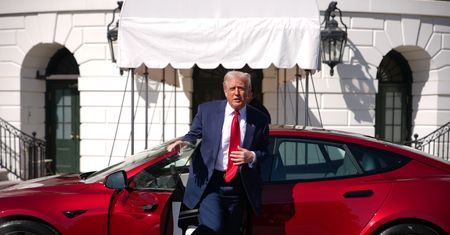 Kolejne wielkie zwolnienia Trumpa. "Brak szacunku dla pracowników"
