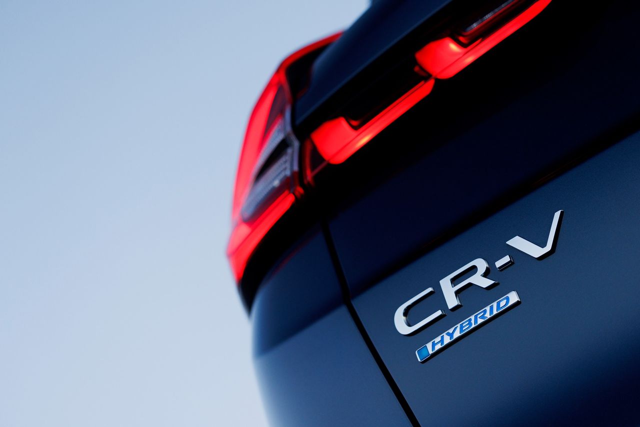 Nowa Honda CR-V będzie hybrydą. Debiut latem tego roku