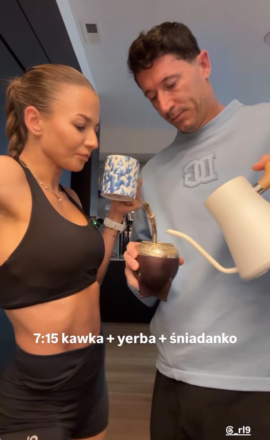 Anna Lewandowska relacjonuje poranek z jet lagiem