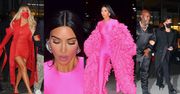 Kim Kardashian przebrana za RÓŻOWEGO PTAKA z "Ulicy Sezamkowej" zmierza z rodziną na after party po "SNL" (ZDJĘCIA)