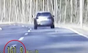 Policja z Piły zatrzymała 13 praw jazdy. 67-latka z dwoma promilami