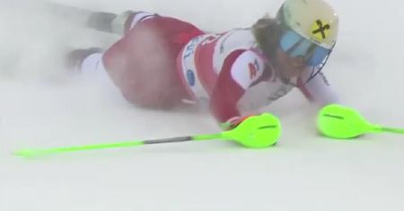 Chwile grozy na stoku. Zawodniczka wjechała w operatora kamery
