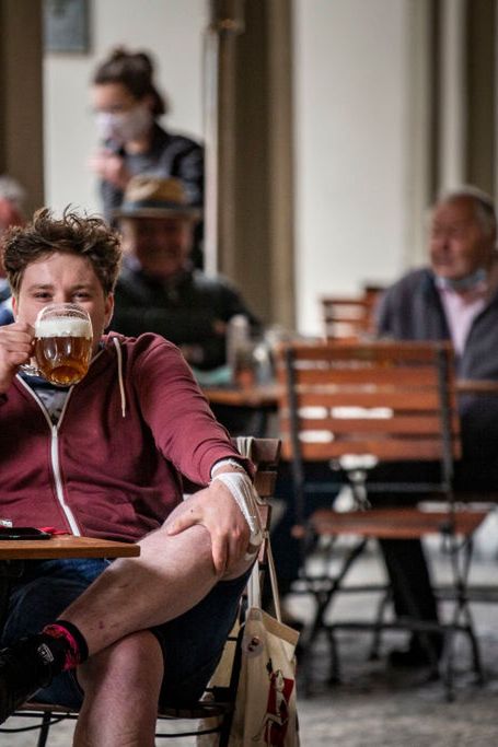 Pokoleniowa zmiana w Czechach. Efekt widać w pubach