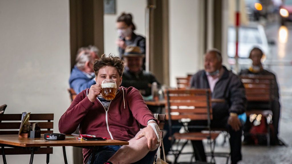 Czech Republic Further Eases Its Coronavirus Lockdown
PRAGUE, CZECH REPUBLIC - MAY 11: People drink beer at an outdoor seating section of a pub, as the Czech government lifted more restrictions allowing restaurants with outdoor areas to re-open on May 11, 2020, in Prague, Czech Republic. The Czech government has begun further easing the restrictive measures to slow down the spread of the pandemic COVID-19 disease during the lockdown. (Photo by Gabriel Kuchta/Getty Images)
Gabriel Kuchta