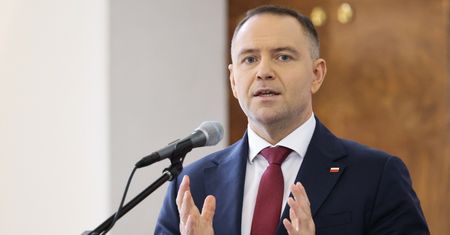 Nowy lider zaufania. Ponad połowa Polaków wskazała Nawrockiego