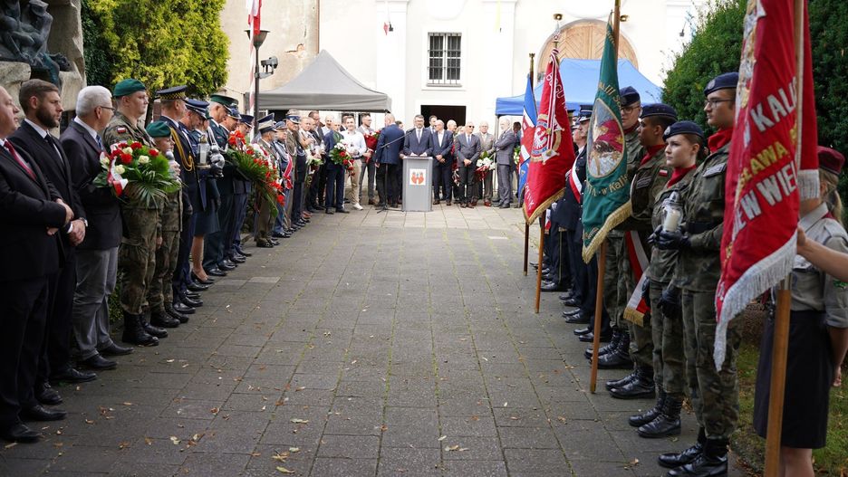W Kaliszu odbyła się uroczystość upamiętniająca 81. rocznicę wybuchu Powstania Warszawskiego