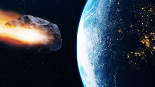 Uderzenie ładunkiem jądrowym w planetoidę. Czy to ma sens?