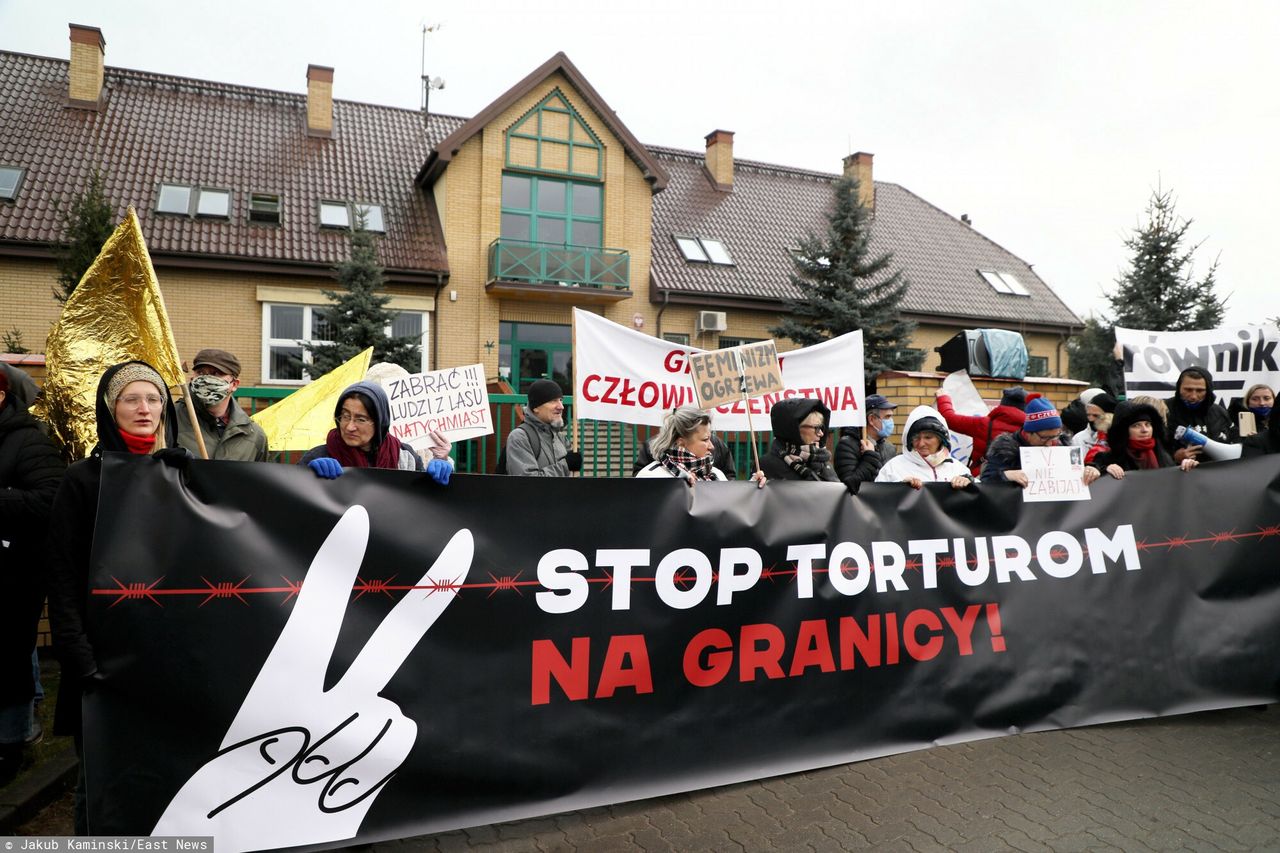 Autokary z demonstrantami pojadą na granicę. "Okażemy niezgodę na okrucieństwo i tortury"