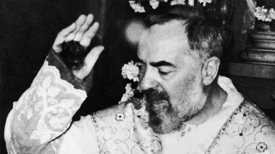 Za pośrednictwem o. Pio w XX w. miało się dokonać wiele cudów