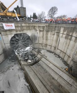 Łódzkie metro z dużym opóźnieniem. Będzie też znacznie droższe