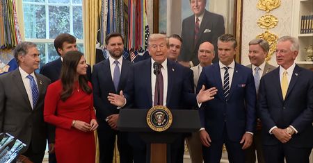Trump pojawił się po tygodniowej nieobecności