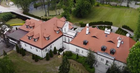 Dworek ze "Złotopolskich" na sprzedaż. Ile trzeba zapłacić za nieruchomość?