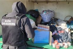 Miał "dziuplę" na targowisku. Przejęto tysiące paczek