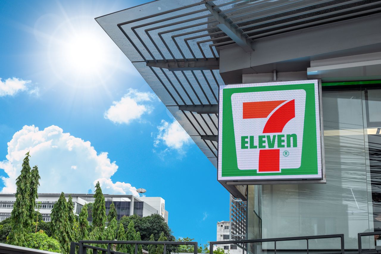 Zbliża się nowy konkurent Żabki. Do Polski zamierza wejść 7-Eleven