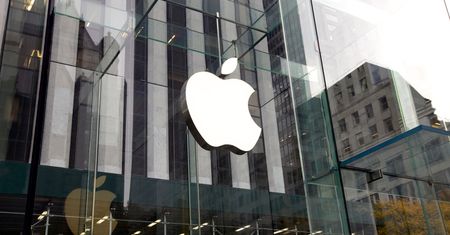 Historia Motoroli Rokr E1, czyli krótka opowieść o tym, jak Apple odbiło się od rynku telefonów