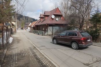 Zakopane usuwa "dom w drodze". Wkurzał turystów od lat