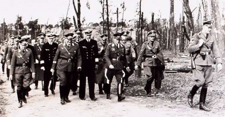 Tajna broń Hitlera. Kaczki dziennikarskie II wojny światowej