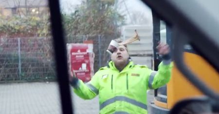 Marketingowcy w branży aut dostawczych mają więcej luzu. Nowa reklama Man Tge