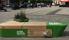 „Zgoda na życie” - ławka z historiami ludzi po przeszczepach promuje transplantologię (wideo)