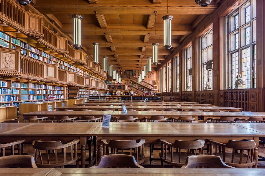 Zobacz najpiękniejsze biblioteki całego świata w jednym projekcie 5