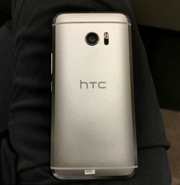 #wSkrócie: HTC 10 na zdjęciach oraz zaproszenie na prezentację nowych urządzeń Apple'a 3