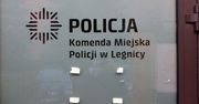 Legnica: Gdy pijany kierowca Golfa wpadł do rowu, na pomoc ruszyło mu dwóch mężczyzn. Okazali się... policjantami. Nigdzie już nie pojechał