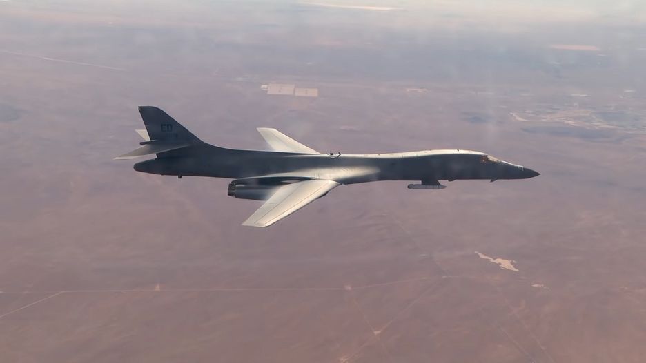 Armia USA potwierdza: bombowiec B-1B odbył udany lot z podwieszonym pociskiem hipersonicznym