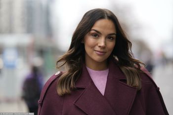 Wkroczyła cała na biało. Krupińska w najmodniejszej stylizacji sezonu